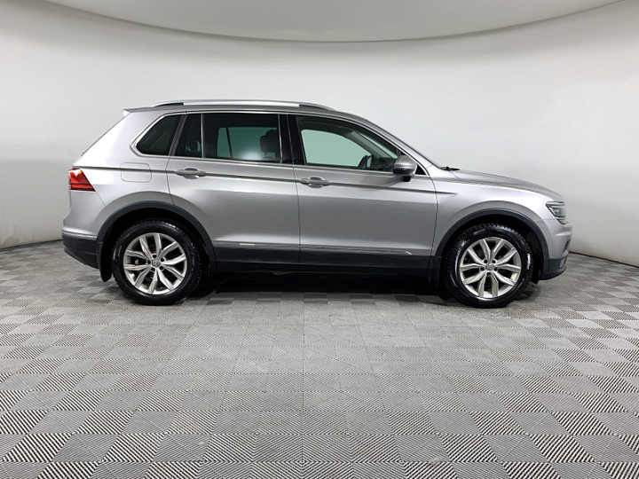 VOLKSWAGEN Tiguan 1.4, 2018 года, Робот, Серебристый