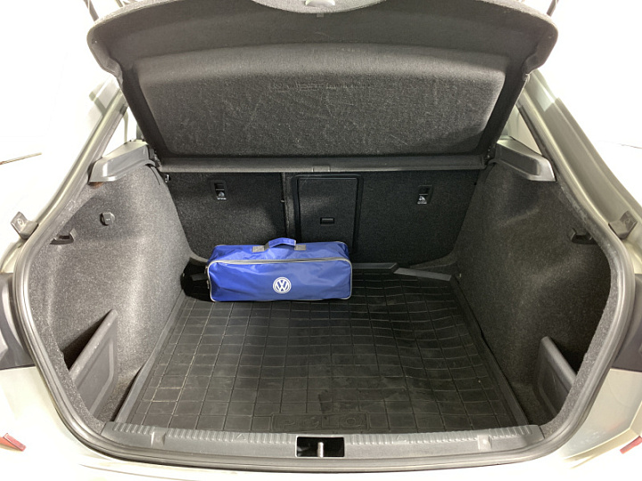 VOLKSWAGEN Polo 1.6, 2020 года, Автоматическая, СЕРЫЙ