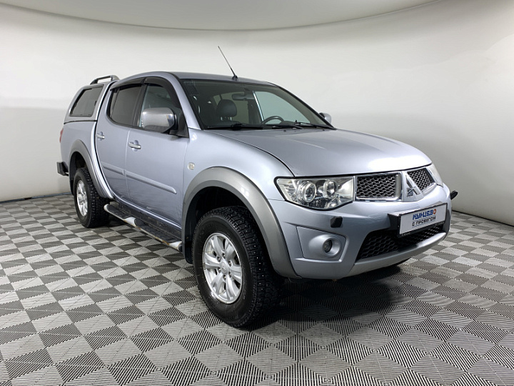 MITSUBISHI L200 2.5, 2013 года, Автоматическая, Серебристый