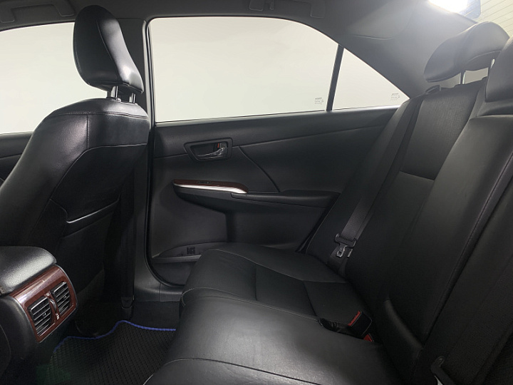 TOYOTA Camry 2.5, 2013 года, Автоматическая, Серебристый