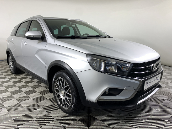 Lada Vesta 1.8, 2019 года, Робот, Серебристый
