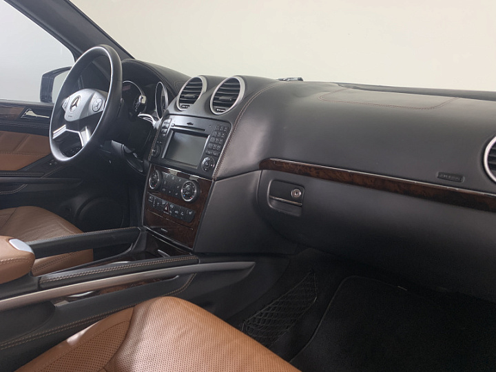 MERCEDES-BENZ M-Класс 3.5, 2010 года, Автоматическая, ЧЕРНЫЙ