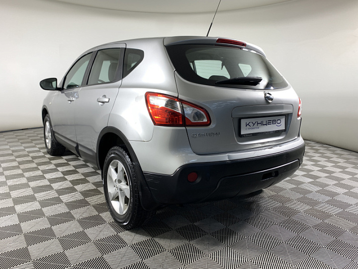 NISSAN Qashqai 1.6, 2013 года, Вариатор, Серебристый