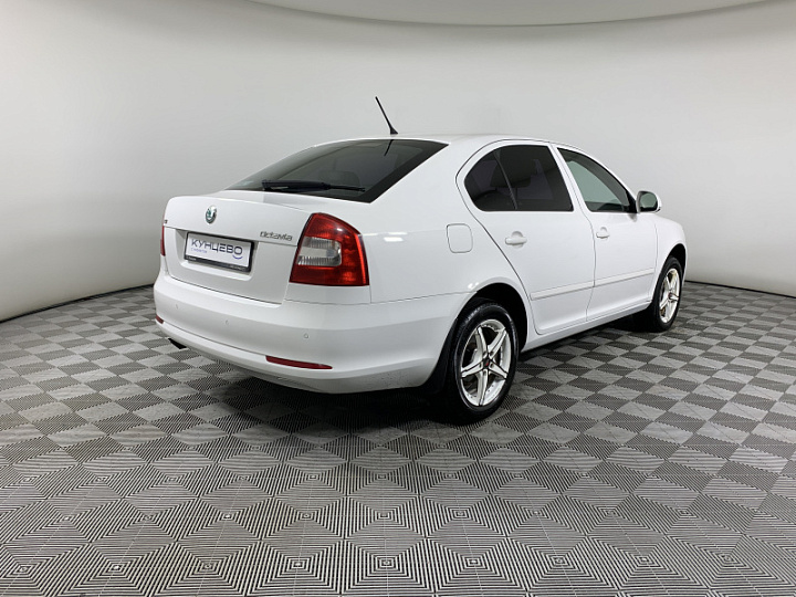 SKODA Octavia 1.8, 2012 года, Автоматическая, БЕЛЫЙ