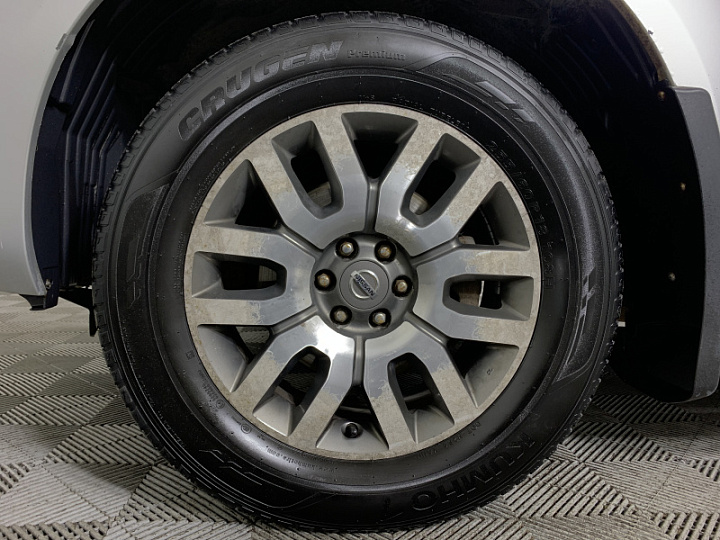 NISSAN Pathfinder 2.5, 2010 года, Автоматическая, Серебристый