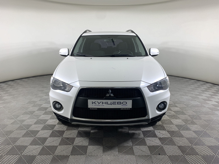 Mitsubishi Outlander 2, 2011 года, Вариатор, Белый