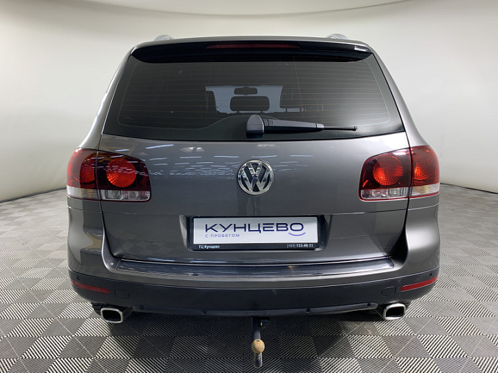 VOLKSWAGEN Touareg 3, 2010 года, Автоматическая, СЕРЫЙ