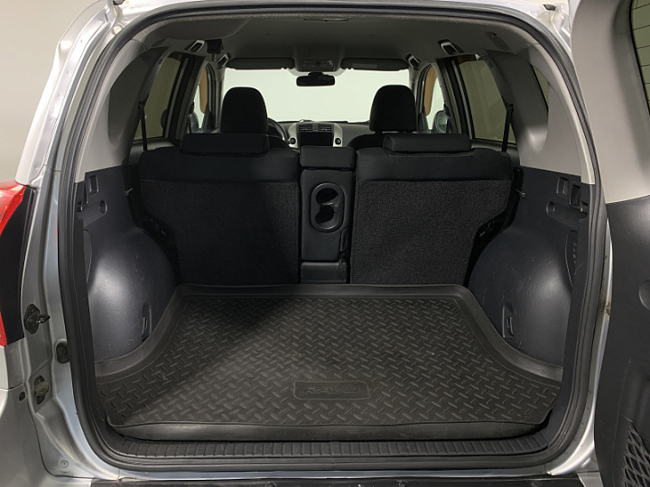 TOYOTA RAV4 2, 2010 года, Вариатор, Серебристый