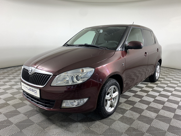 SKODA Fabia 1.2, 2013 года, Механика, ТЕМНО-БОРДОВЫЙ