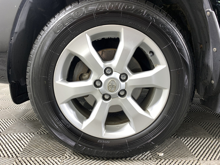 Toyota RAV4 2, 2011 года, Вариатор, Черный