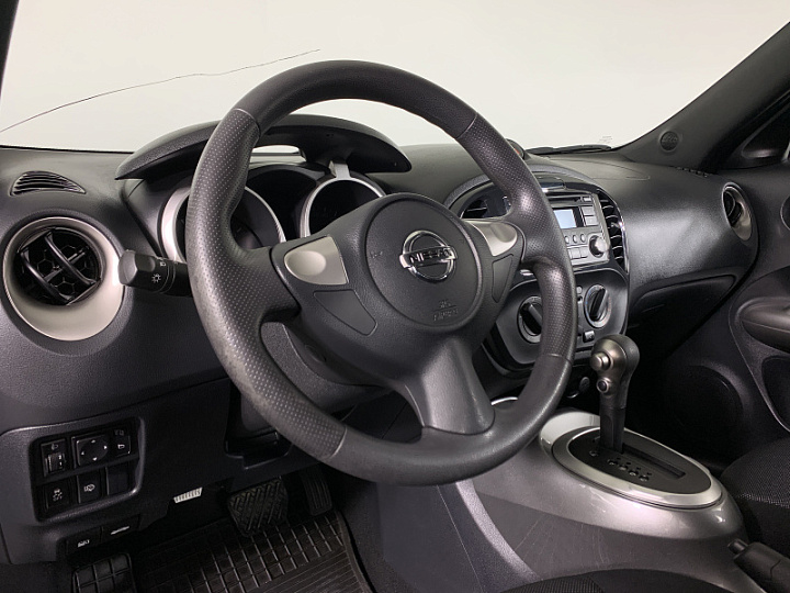 NISSAN Juke 1.6, 2013 года, Вариатор, Серебристый