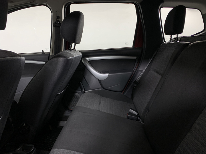 RENAULT Duster 1.6, 2012 года, Механика, КРАСНЫЙ