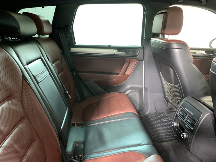 VOLKSWAGEN Touareg 3, 2018 года, Автоматическая, БЕЛЫЙ