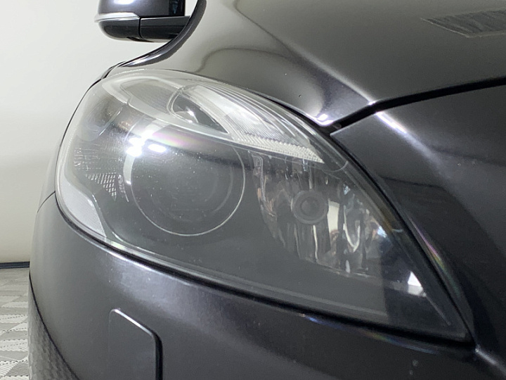 Volvo V40 2, 2014 года, Автоматическая, Черный
