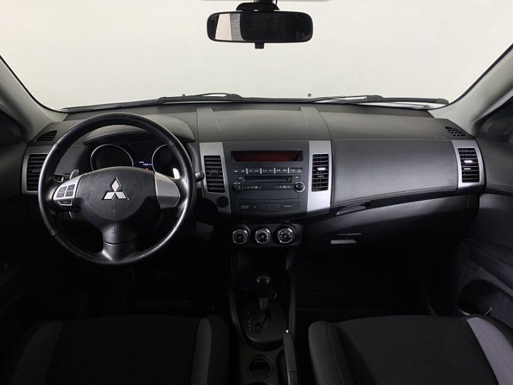 Mitsubishi Outlander 2, 2011 года, Вариатор, Белый