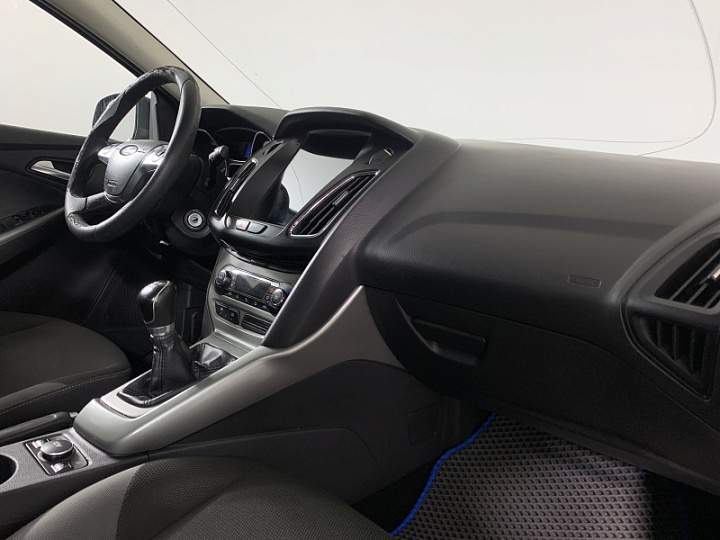 FORD Focus 1.6, 2012 года, Механика, ЧЕРНЫЙ
