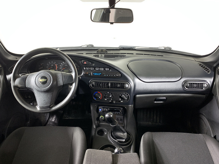 CHEVROLET Niva 1.7, 2014 года, Механика, ТЕМНО-СЕРЫЙ