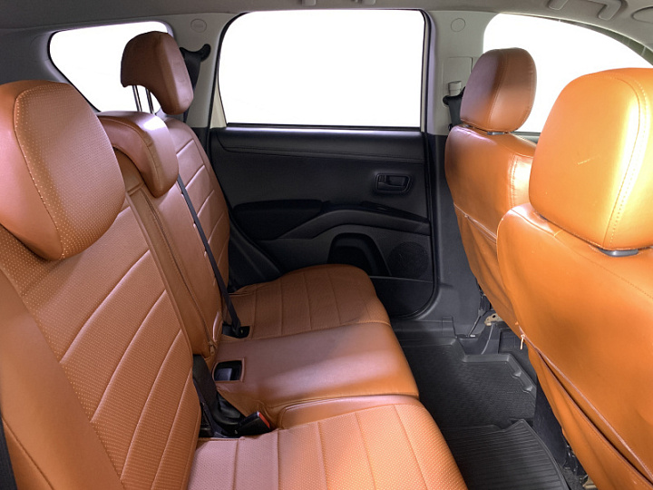 MITSUBISHI Outlander 2, 2011 года, Вариатор, БЕЛЫЙ