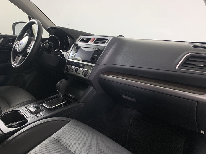 SUBARU Outback 2.5, 2016 года, Вариатор, БЕЖЕВЫЙ