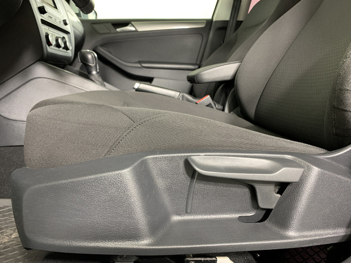 VOLKSWAGEN Jetta 1.6, 2016 года, Автоматическая, БЕЛЫЙ