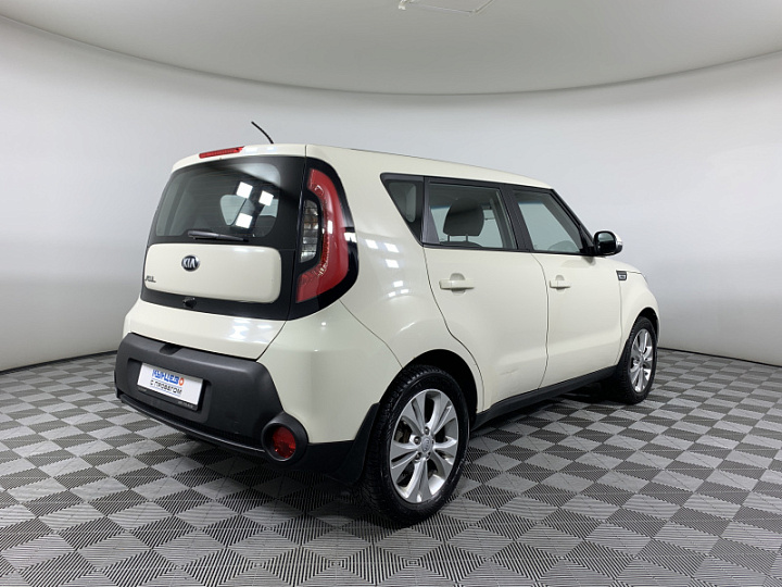 KIA Soul 1.6, 2015 года, Автоматическая, БЕЖЕВЫЙ