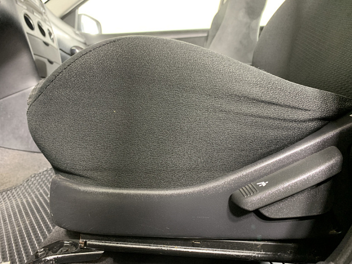 TOYOTA Corolla 1.6, 2004 года, Автоматическая, ЧЕРНЫЙ