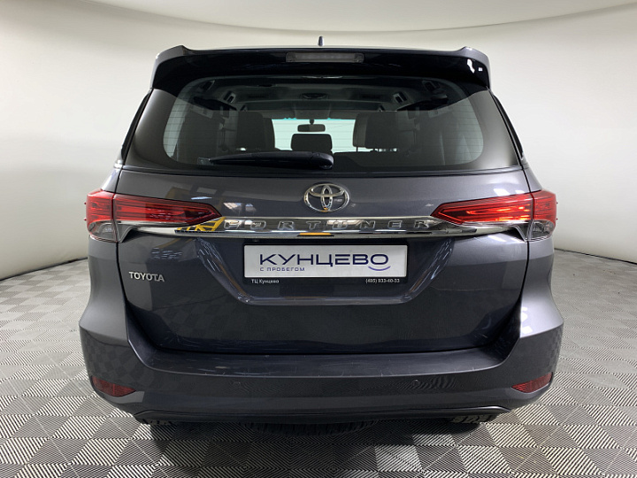 TOYOTA Fortuner 2.7, 2018 года, Автоматическая, ТЕМНО-СЕРЫЙ