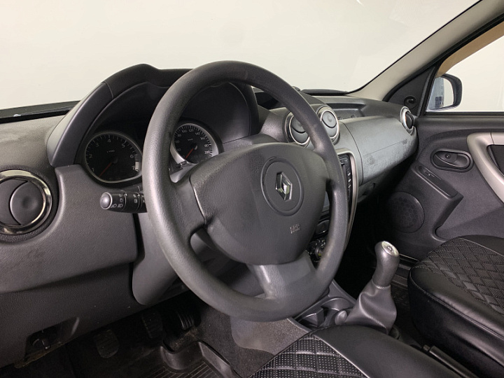 Renault Duster 1.6, 2014 года, Механика, Бежевый