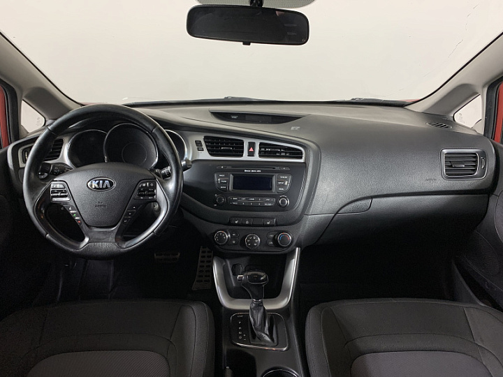 KIA Ceed 1.6, 2013 года, Автоматическая, красный