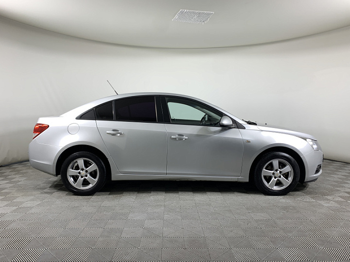 CHEVROLET Cruze 1.6, 2011 года, Автоматическая, Серебристый металлик