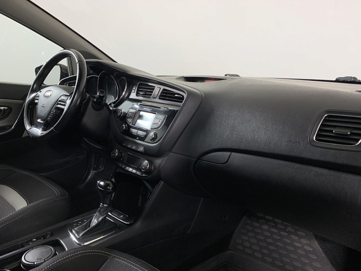 KIA Ceed 1.6, 2013 года, Автоматическая, КОРИЧНЕВЫЙ