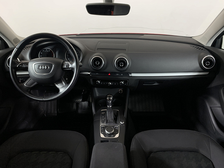 AUDI A3 1.4, 2016 года, Робот, КРАСНЫЙ