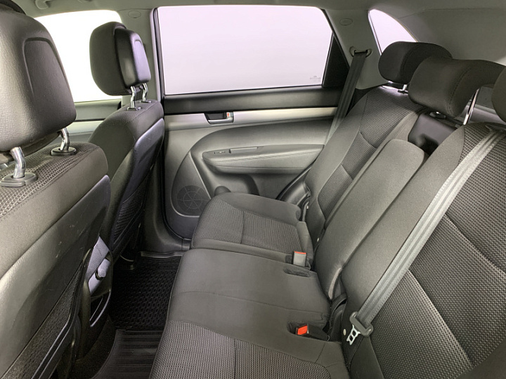 KIA Sorento 2.4, 2013 года, Автоматическая, БЕЖЕВЫЙ