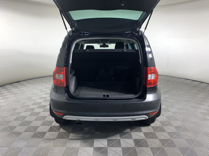 Skoda Yeti 1.2, 2012 года, Робот, Черный