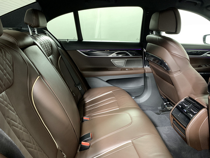 BMW 7 серии 3, 2018 года, Автоматическая, ЧЕРНЫЙ