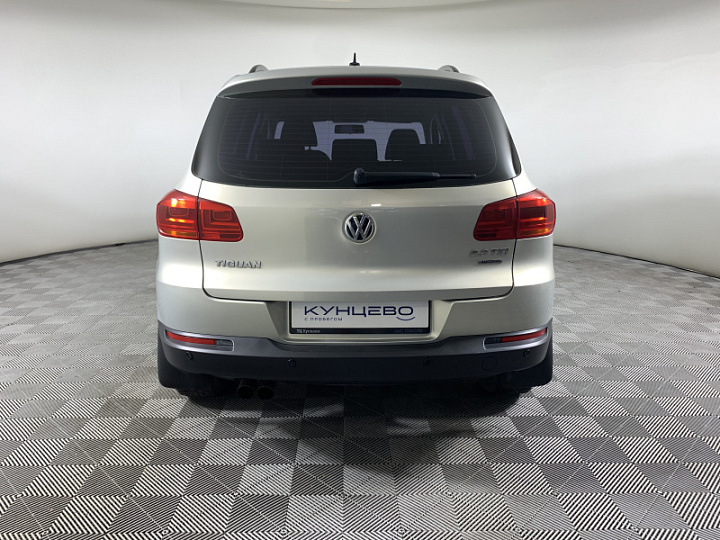 Volkswagen Tiguan 2, 2012 года, Автоматическая, Серебристый