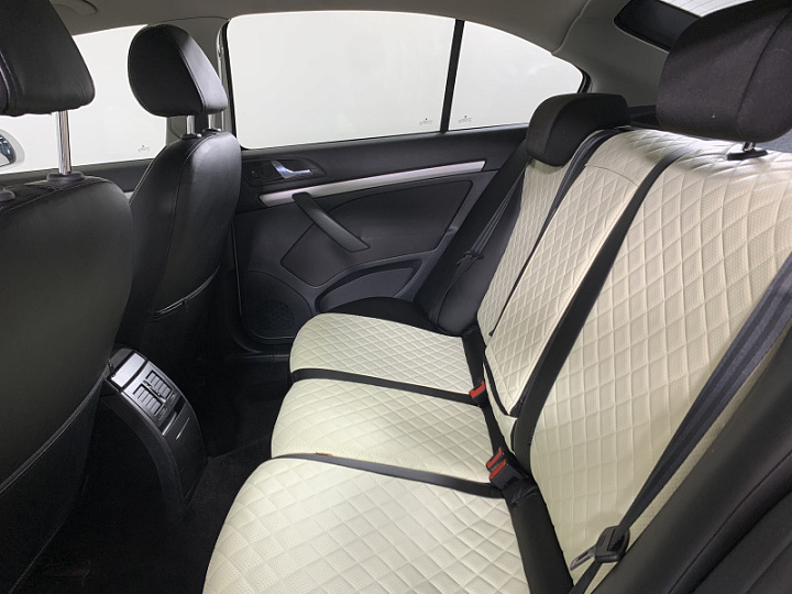 Skoda Octavia 1.6, 2011 года, Автоматическая, БЕЛЫЙ