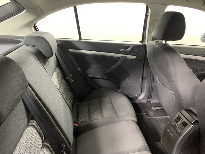 SKODA Octavia 1.4, 2011 года, Робот, ТЕМНО-СЕРЫЙ