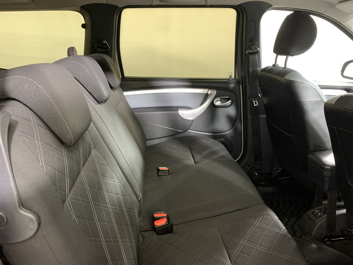 LADA (ВАЗ) Largus Cross 1.6, 2018 года, Механика, Серо-бежевый