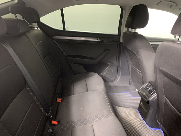 SKODA Superb 1.4, 2018 года, Робот, СЕРЫЙ