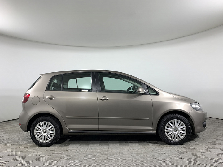 VOLKSWAGEN Golf Plus 1.6, 2011 года, Механика, Серо-коричневый