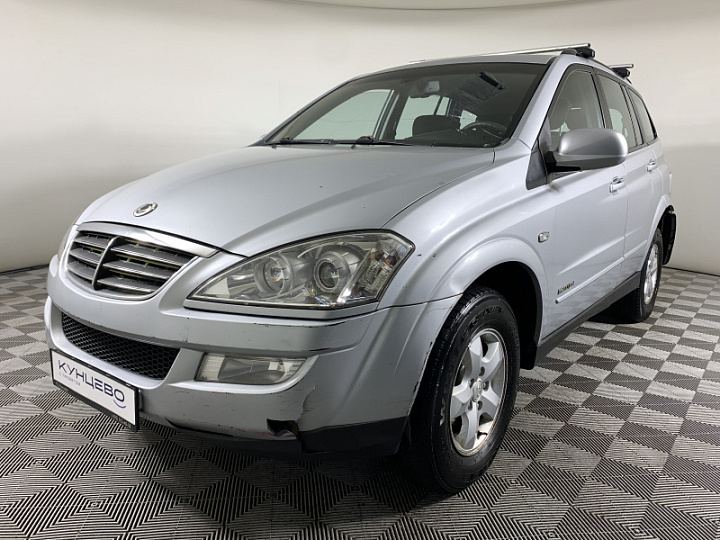SsangYong Kyron 2, 2013 года, Автоматическая, Серебристый
