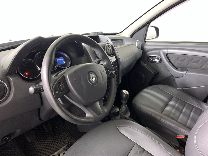 RENAULT Duster 1.5, 2018 года, Механика, Темно-Коричневый