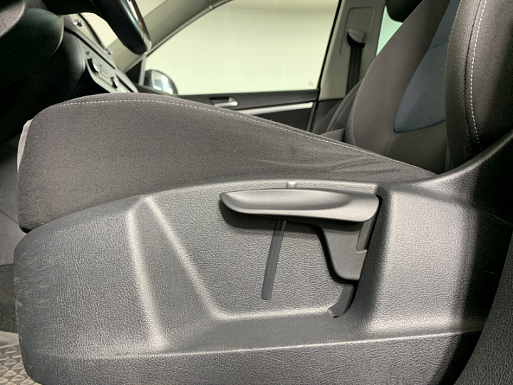 VOLKSWAGEN Tiguan 2, 2013 года, Автоматическая, ЧЕРНЫЙ