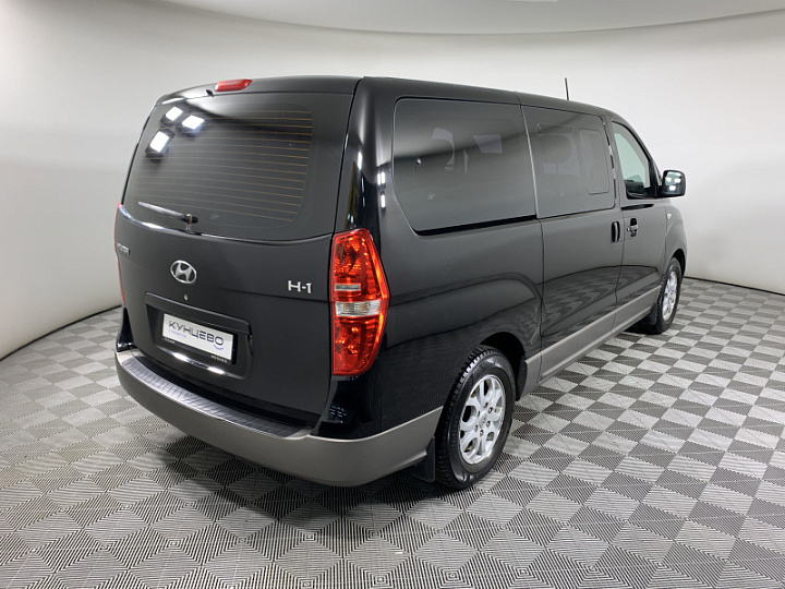 HYUNDAI H-1 2.4, 2011 года, Автоматическая, ЧЕРНЫЙ