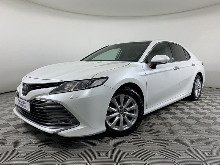 TOYOTA Camry 2.5, 2018 года, Автоматическая, БЕЛЫЙ