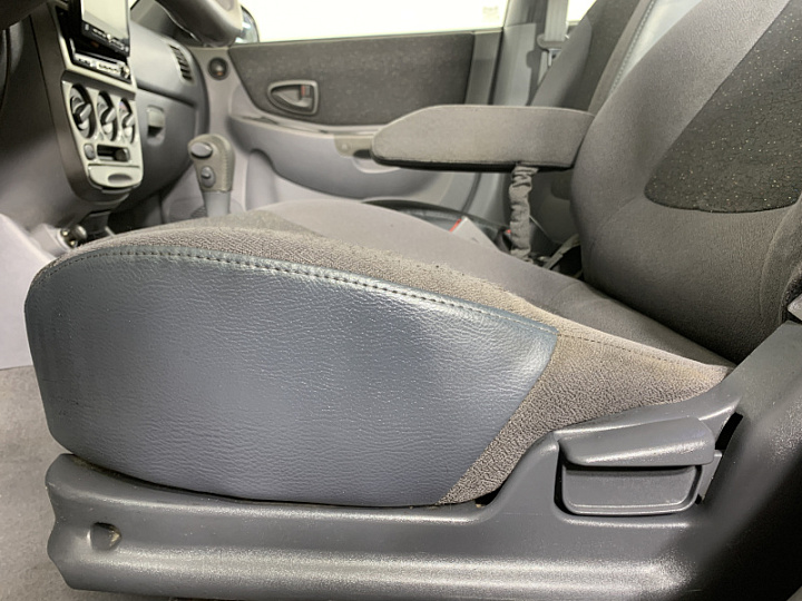 HYUNDAI Accent 1.5, 2003 года, Автоматическая, Серебристый
