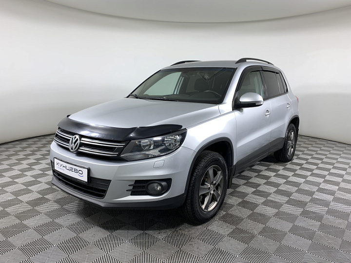 VOLKSWAGEN Tiguan 1.4, 2012 года, Механика, Серебристый