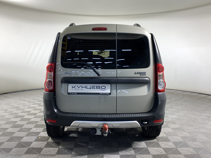 LADA (ВАЗ) Largus Cross 1.6, 2018 года, Механика, Серо-бежевый