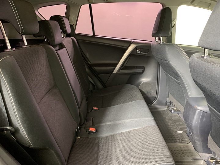 TOYOTA RAV4 2, 2016 года, Механика, Бронзовый